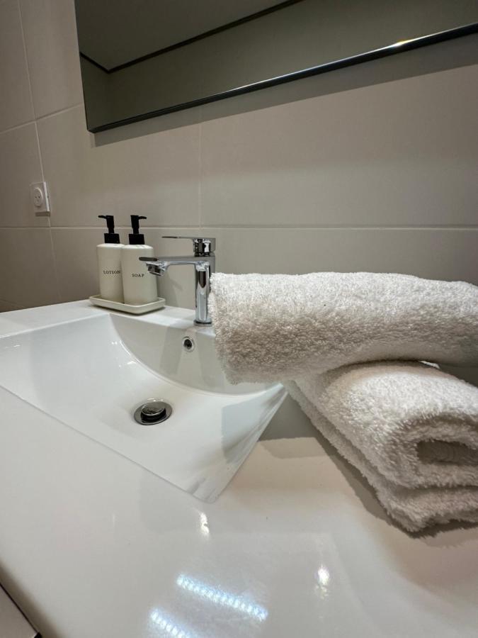 Mysuite Bourgoin Экстерьер фото